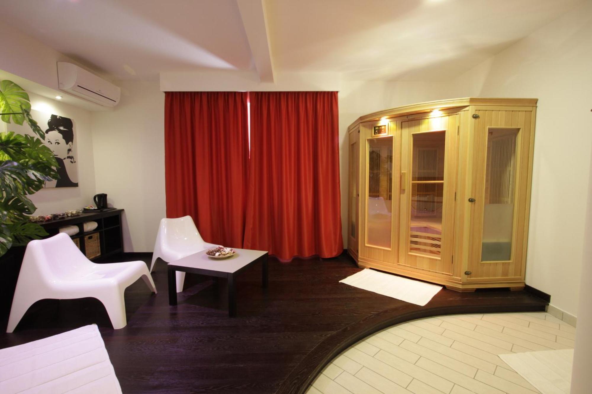 Hotel Paradise Airport Forlì Exterior foto