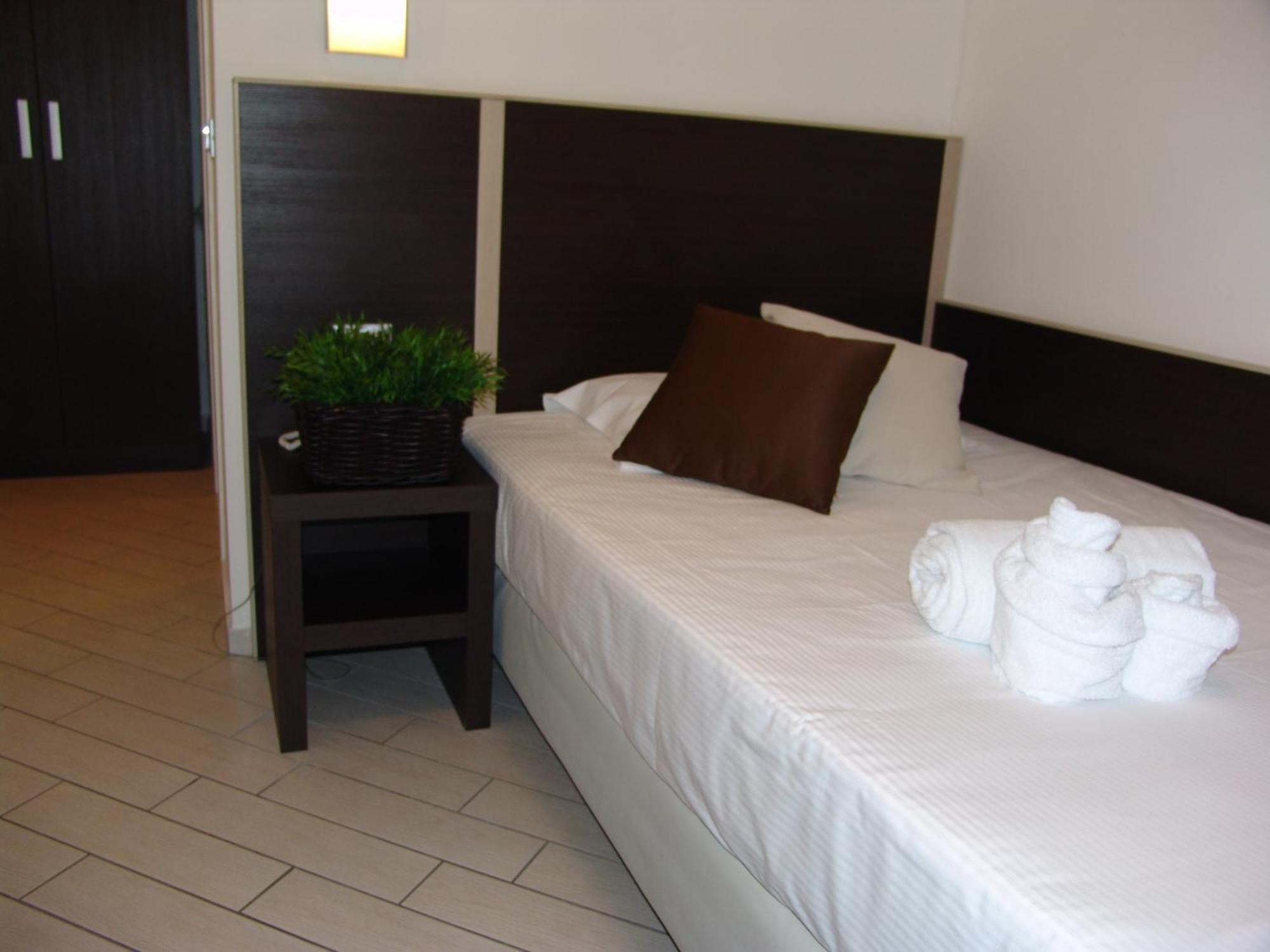 Hotel Paradise Airport Forlì Quarto foto